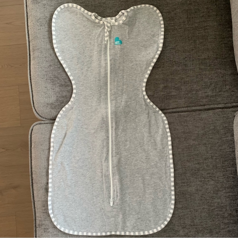 Love to Dream swaddle. Medium. Great condition.